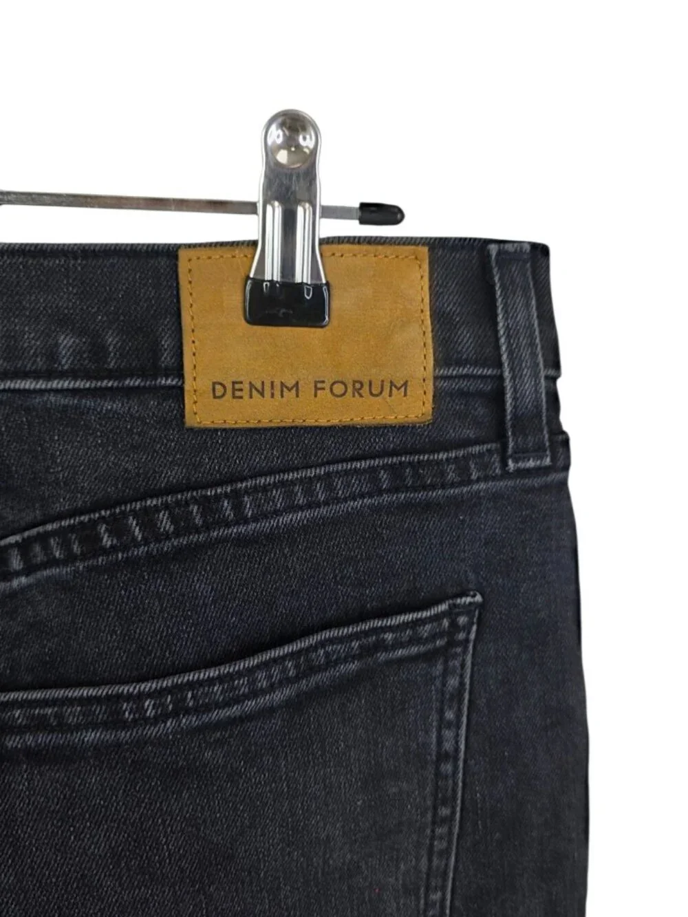 Aritzia Denim Forum The Arlo High Rise Straight Jeans, Button Fly, Size 31 - Picture 11 of 11